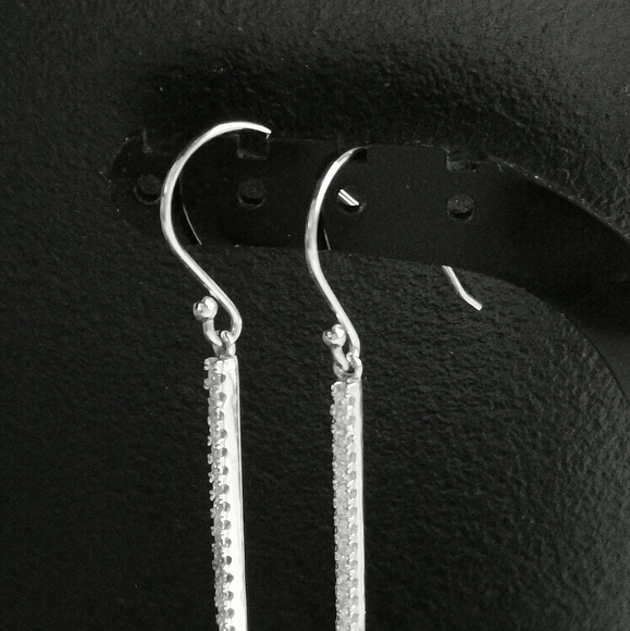 New Minimalist Sterling Silver cz linear bar earrings - Picture 3 of 7